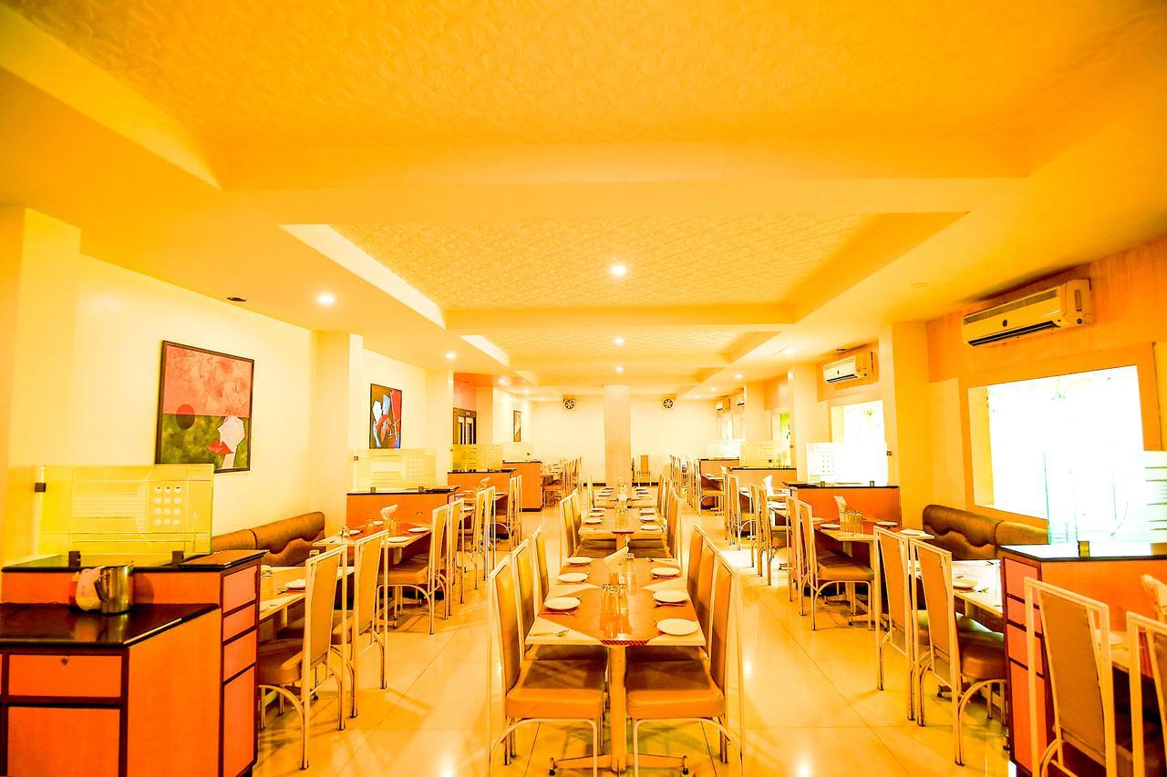 Hotel Sangam Karad Exterior photo